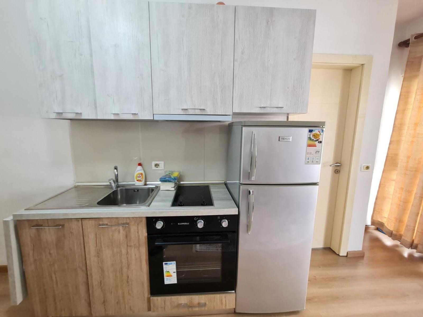 Apartament Property Albania 7 Tiranë Ngoại thất bức ảnh